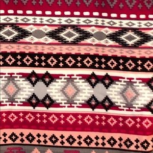 LuLaRoe Pants - NWT OS LLR Multicolor Aztec Printed Leggings LuLaRoe Pants - NWT OS LLR Multicolor Aztec Printed Leggings